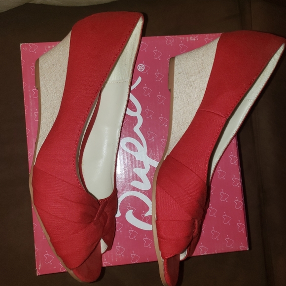 Red Peep Toe Wedges - Picture 2 of 4